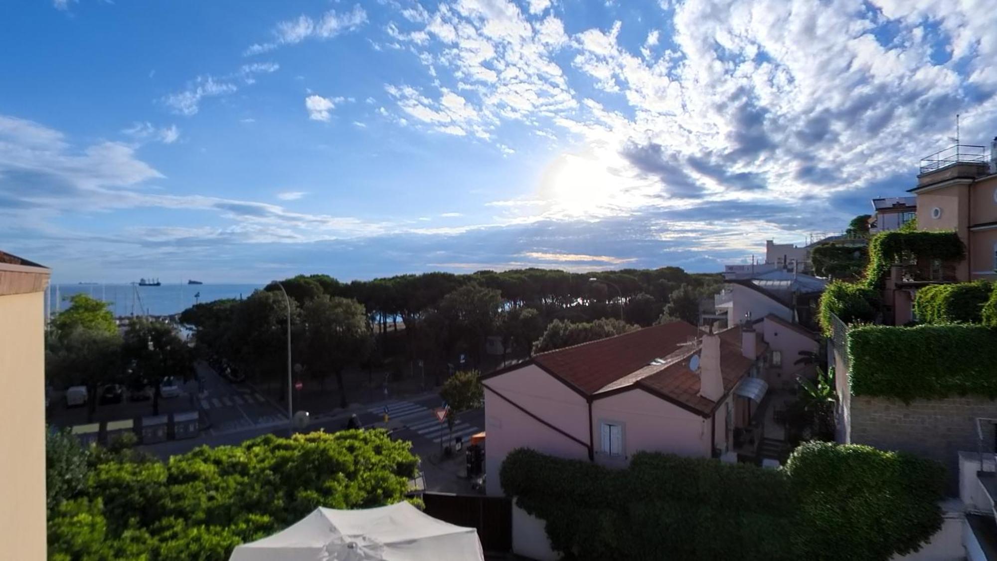 Hotel Tritone Triest Exterior foto